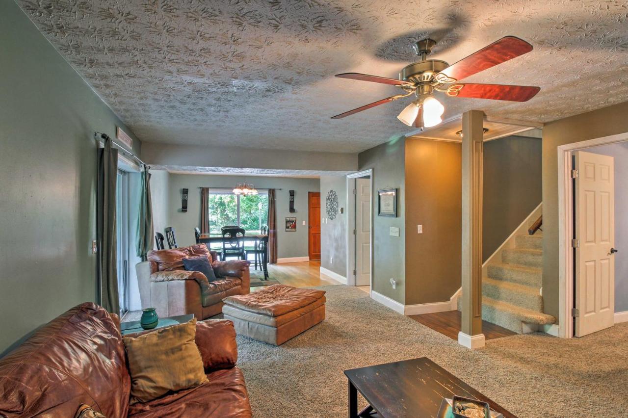 Spacious Georgia Getaway With Dock On Lake Lanier! Gainesville Exterior photo